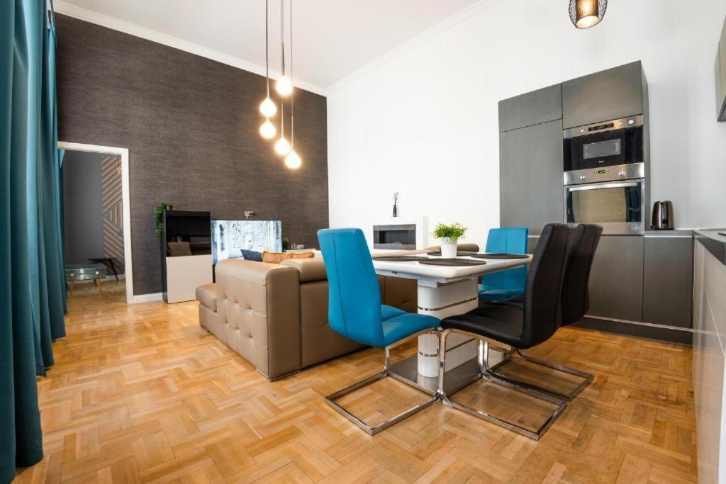 Deluxe Quentin Home Next To The Fashion Street Budapest Luaran gambar